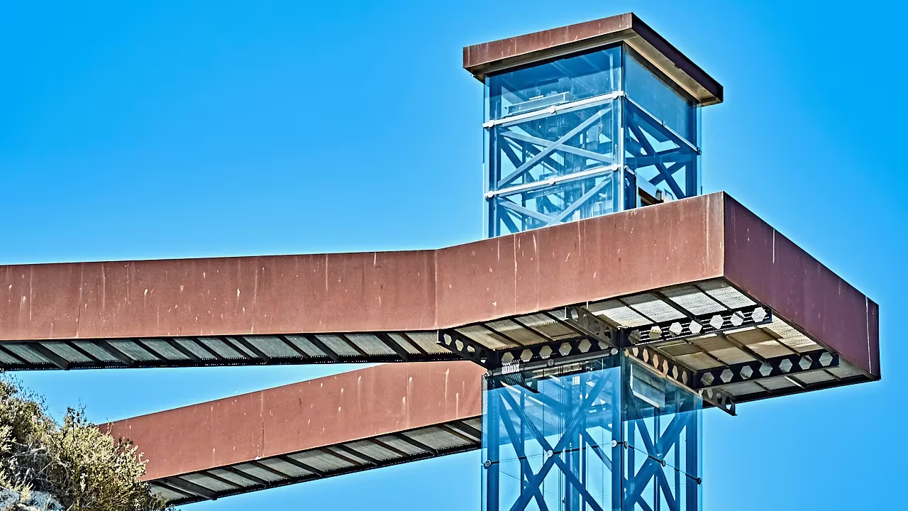 Omgaan met een leider die regels buigt en mensen klein maakt